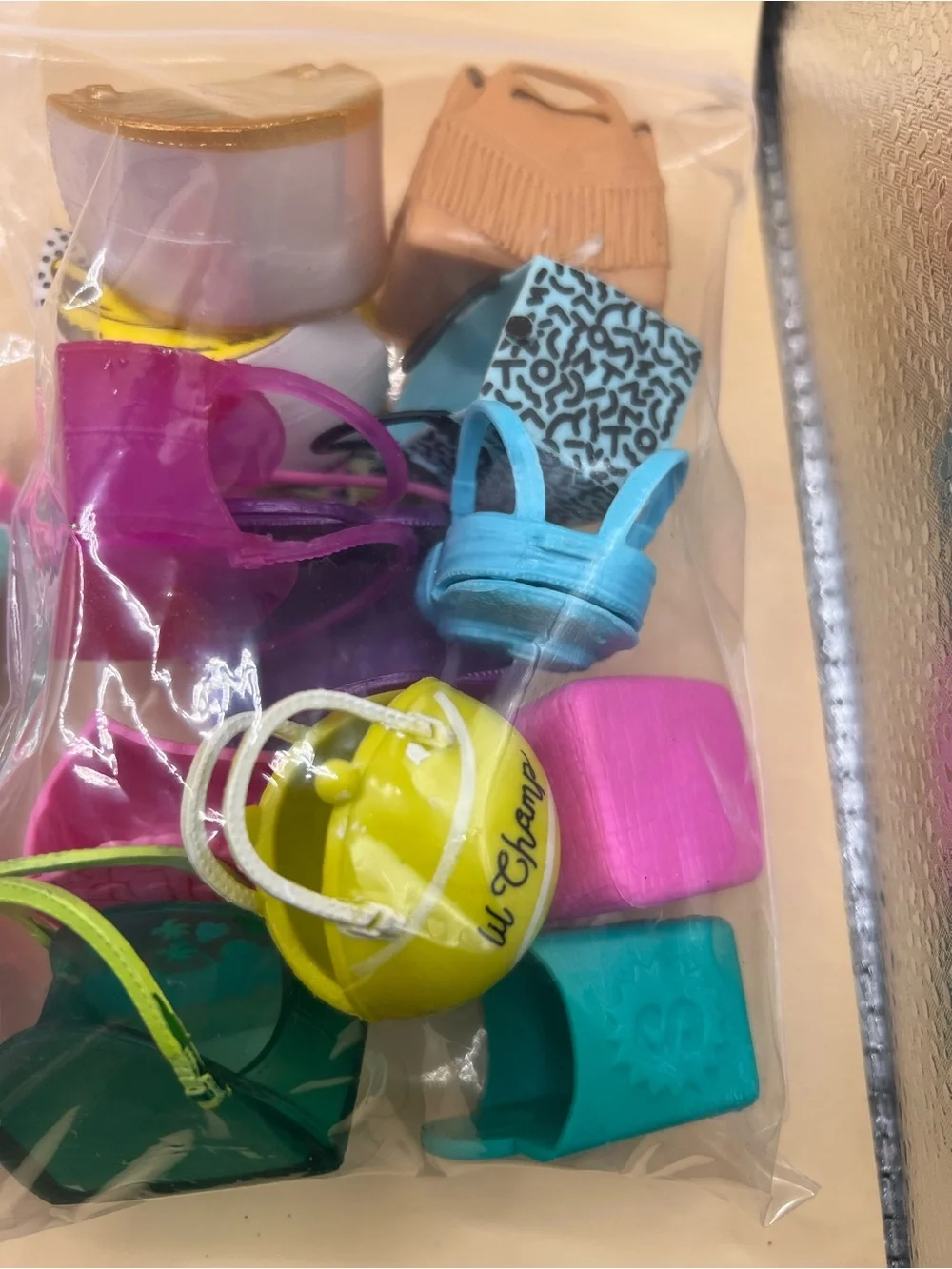 LOL Surprise Dolls Assorted Mini Figures - Mixed Colors HUGE LOT